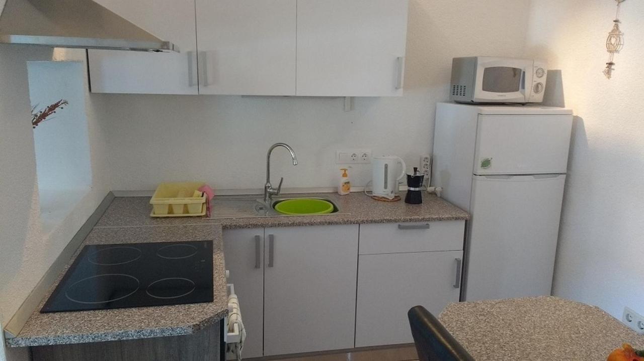 Apartments And Rooms By The Sea Stara Novalja, Pag - 6303 מראה חיצוני תמונה
